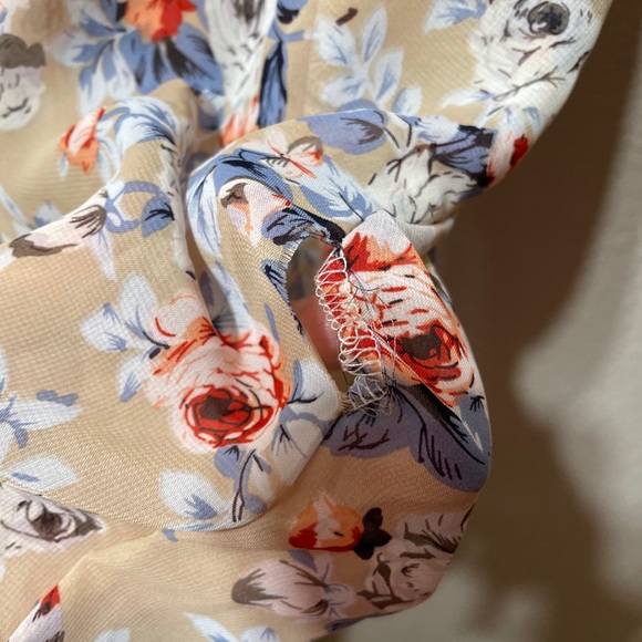 Long kimono. Duster. Neutral. Floral. - Picture 5 of 9